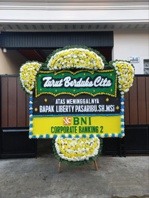 Papan Bunga Duka di Cicadas